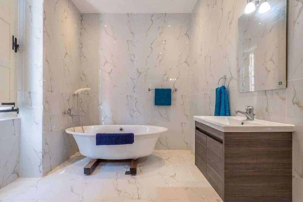 Spacious 4-Bedrooms Townhouse In Tas-Sliema Exterior foto